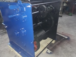 Máy Đóng mở kiểu cáp -quay tay + chạy điện 6TĐ1